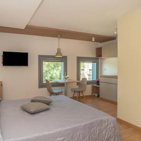 Mini House *