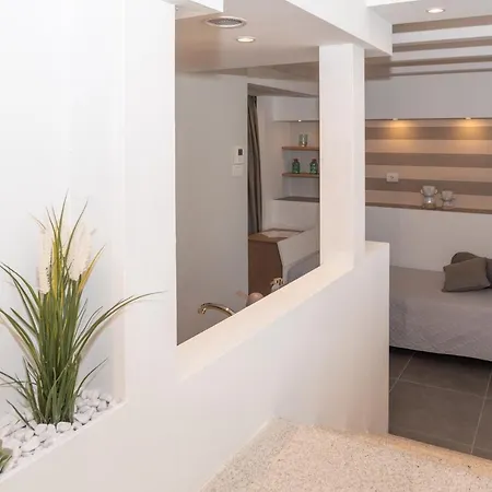 Mini House